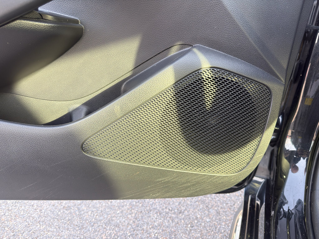 Used 2022 Toyota Corolla LE FWD image 22