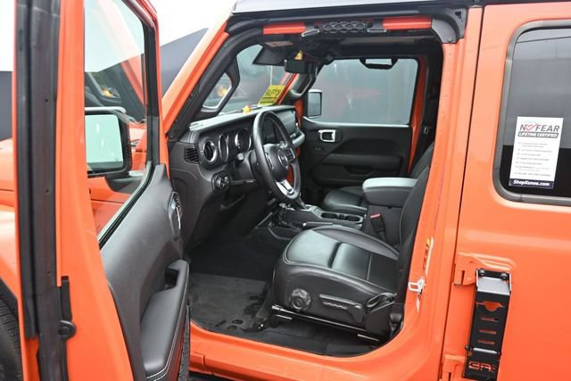 Used 2023 Jeep Wrangler Unlimited Sahara w/ LED Lighting Group AWD/4WD image 11