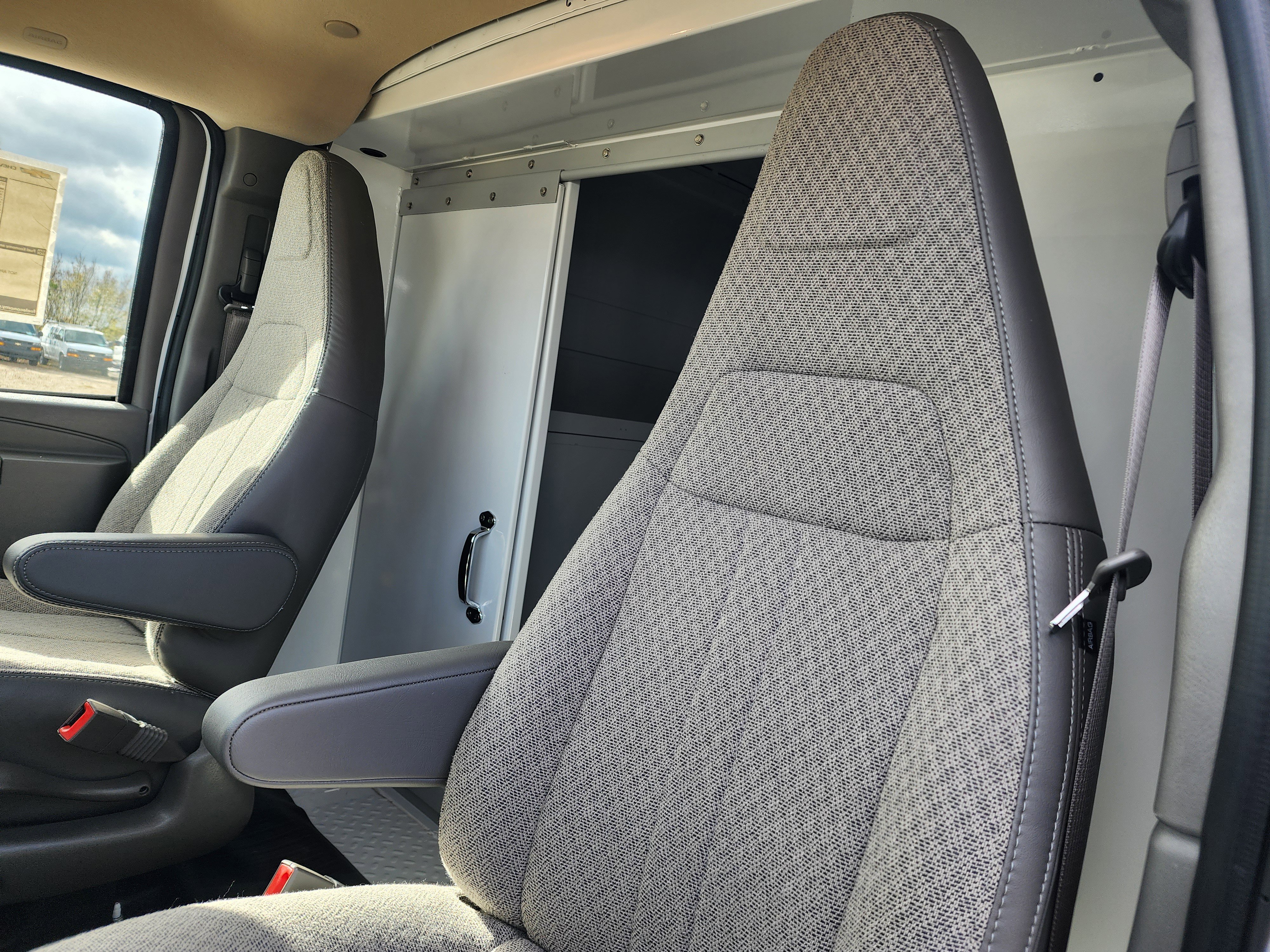 New 2025 Chevrolet Express 3500 w/ Power Convenience Package RWD image 20