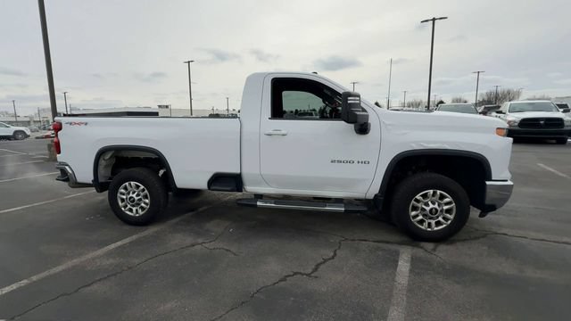 Used 2024 Chevrolet Silverado 2500 LT AWD/4WD image 9