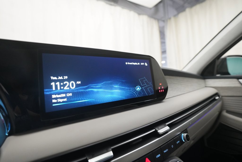 Used 2023 Hyundai Palisade Calligraphy w/ Winter Package image 6