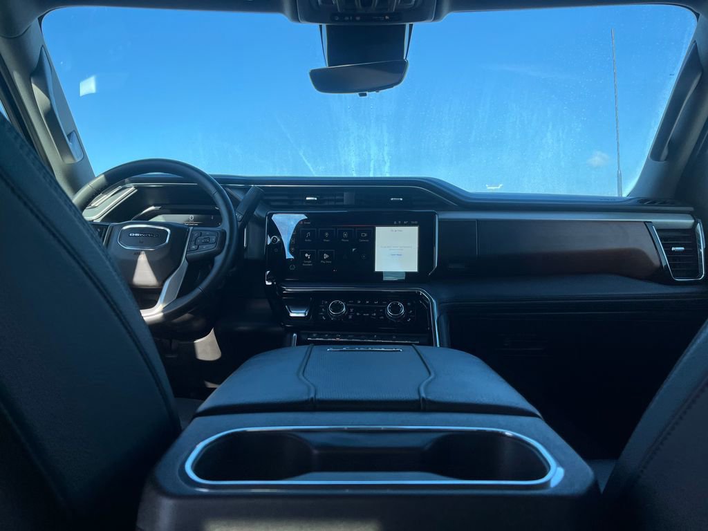 Used 2024 GMC Sierra 2500 Denali w/ Denali Reserve Package image 15