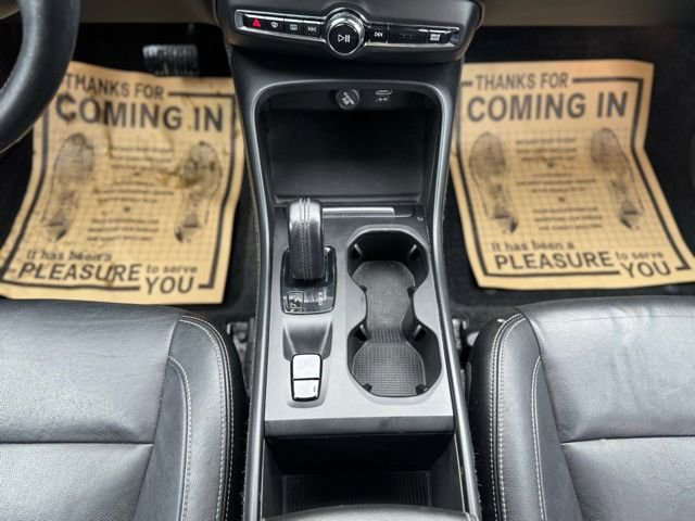 Used 2019 Volvo XC40 T5 Momentum AWD/4WD image 27