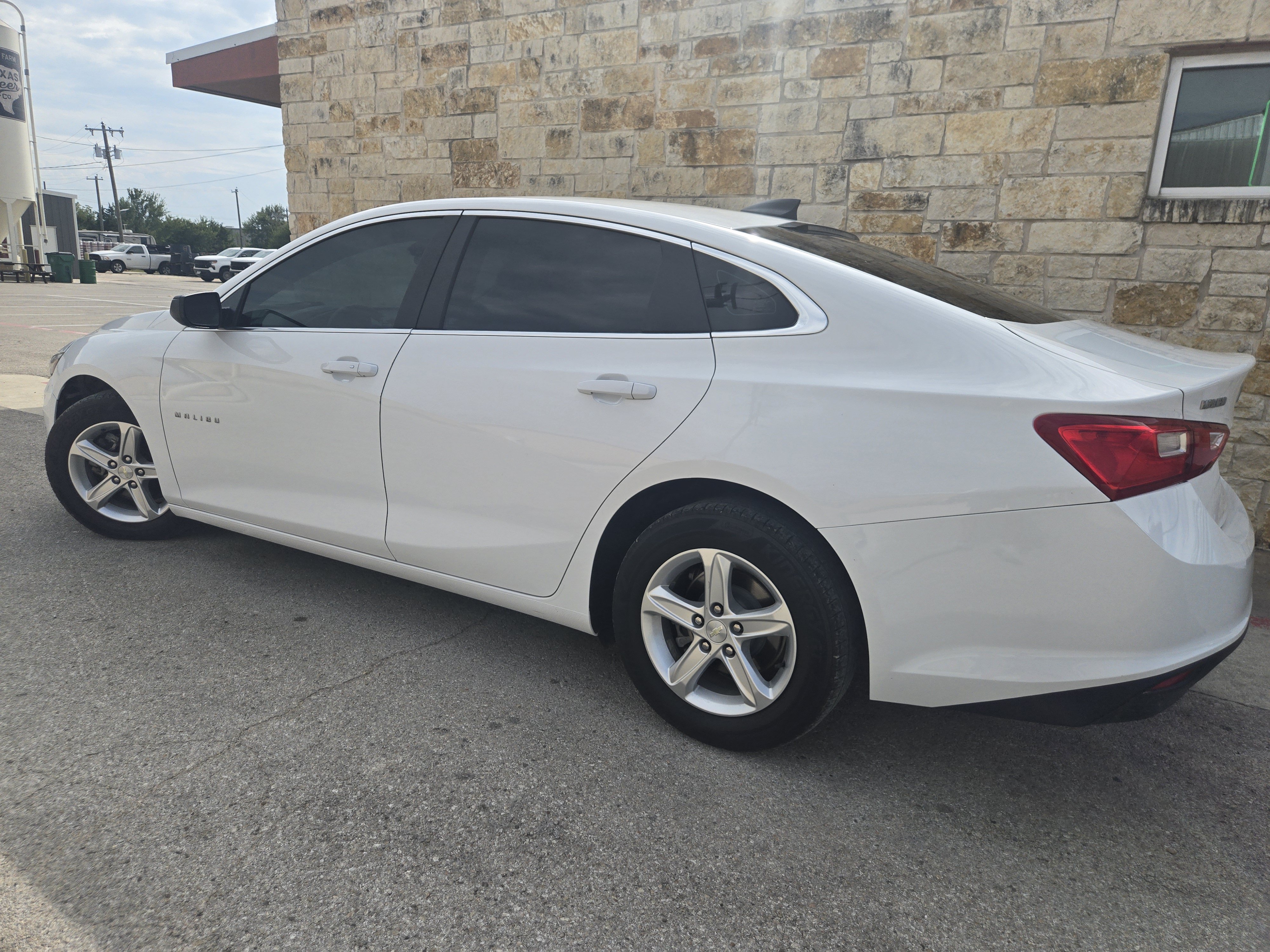 Used 2020 Chevrolet Malibu LS FWD image 4