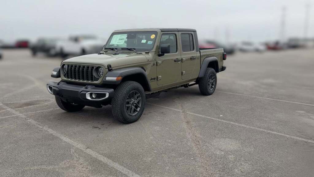 New 2026 Jeep Gladiator Sport