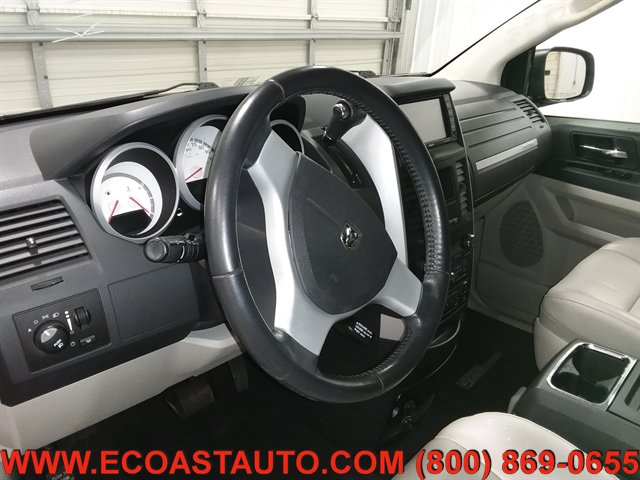 Used 2008 Dodge Grand Caravan SXT FWD image 11