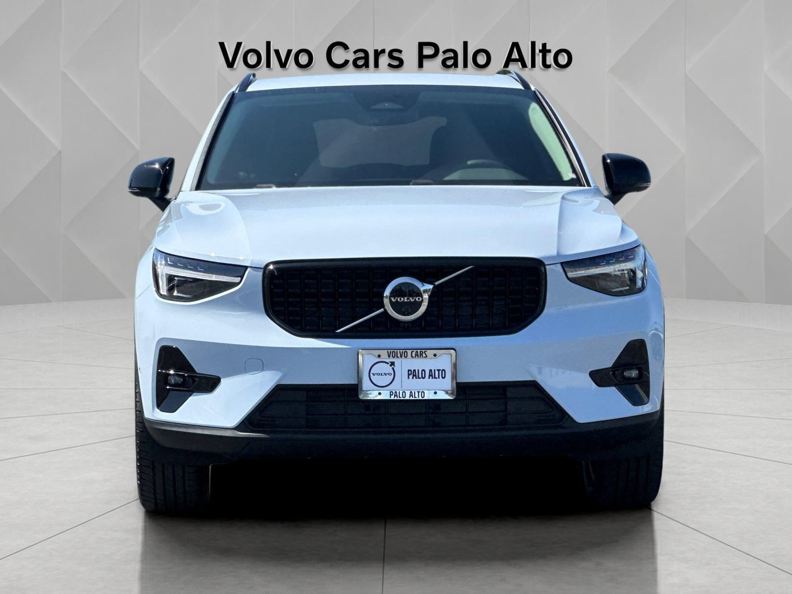 New 2026 Volvo XC40 B5 Plus w/ Climate Package AWD/4WD image 12