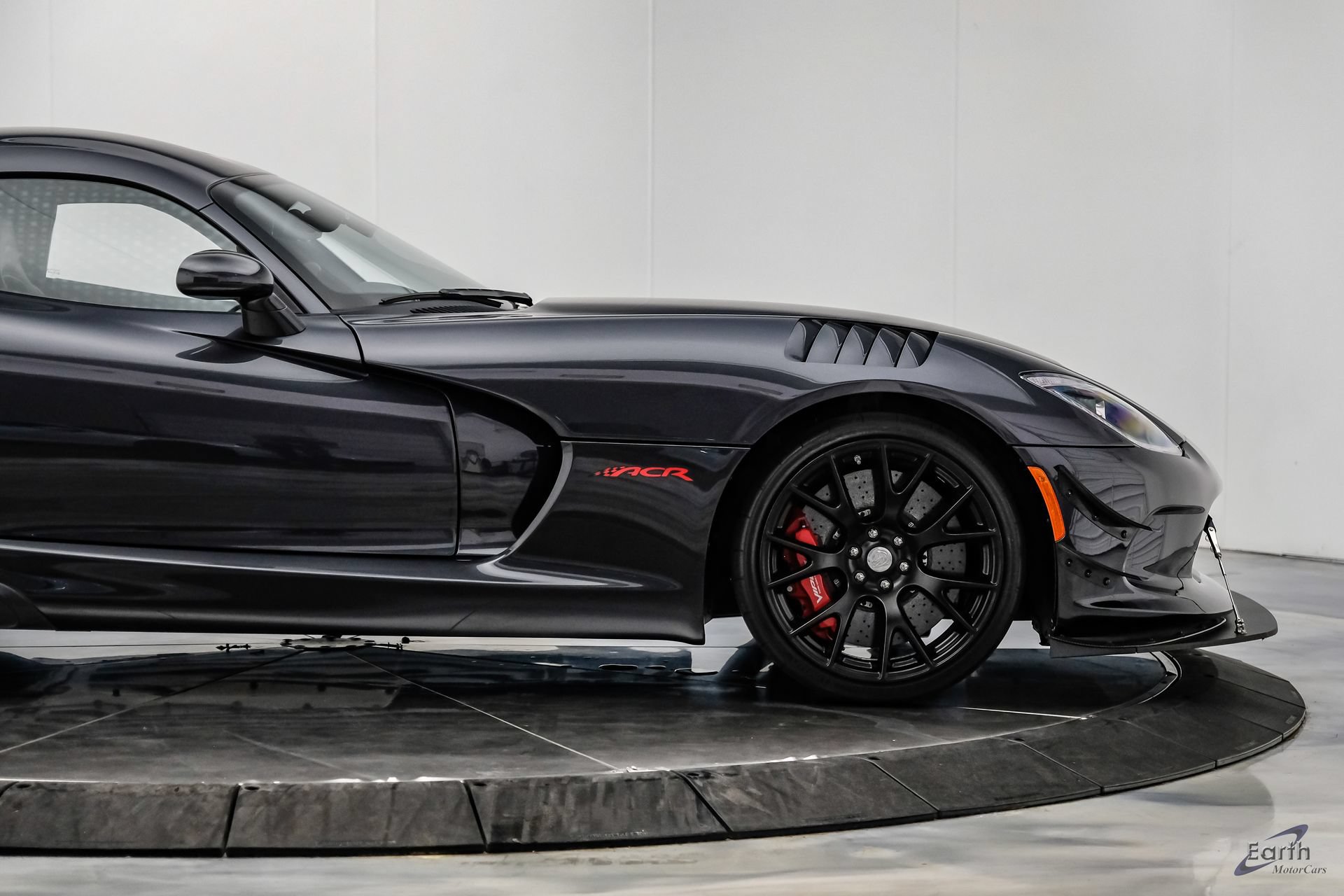 Used 2017 Dodge Viper ACR w/ Extreme Aero Package RWD image 30