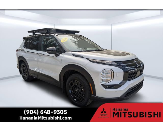 New 2026 Mitsubishi Outlander Trail Edition image 1