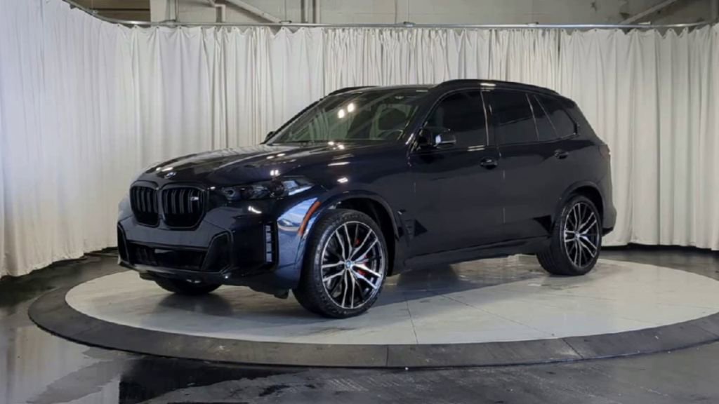 Used 2024 BMW X5 M60i AWD/4WD image 5