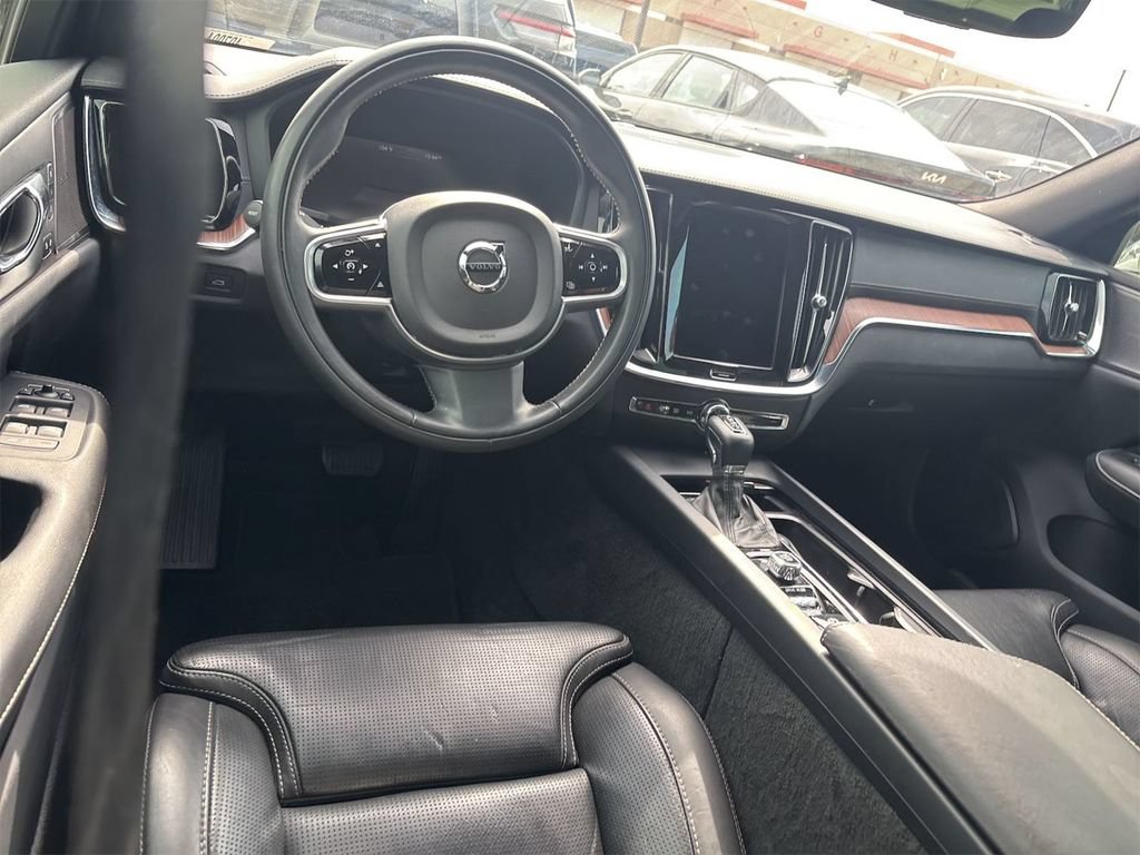 Used 2020 Volvo S60 T5 Inscription FWD image 6