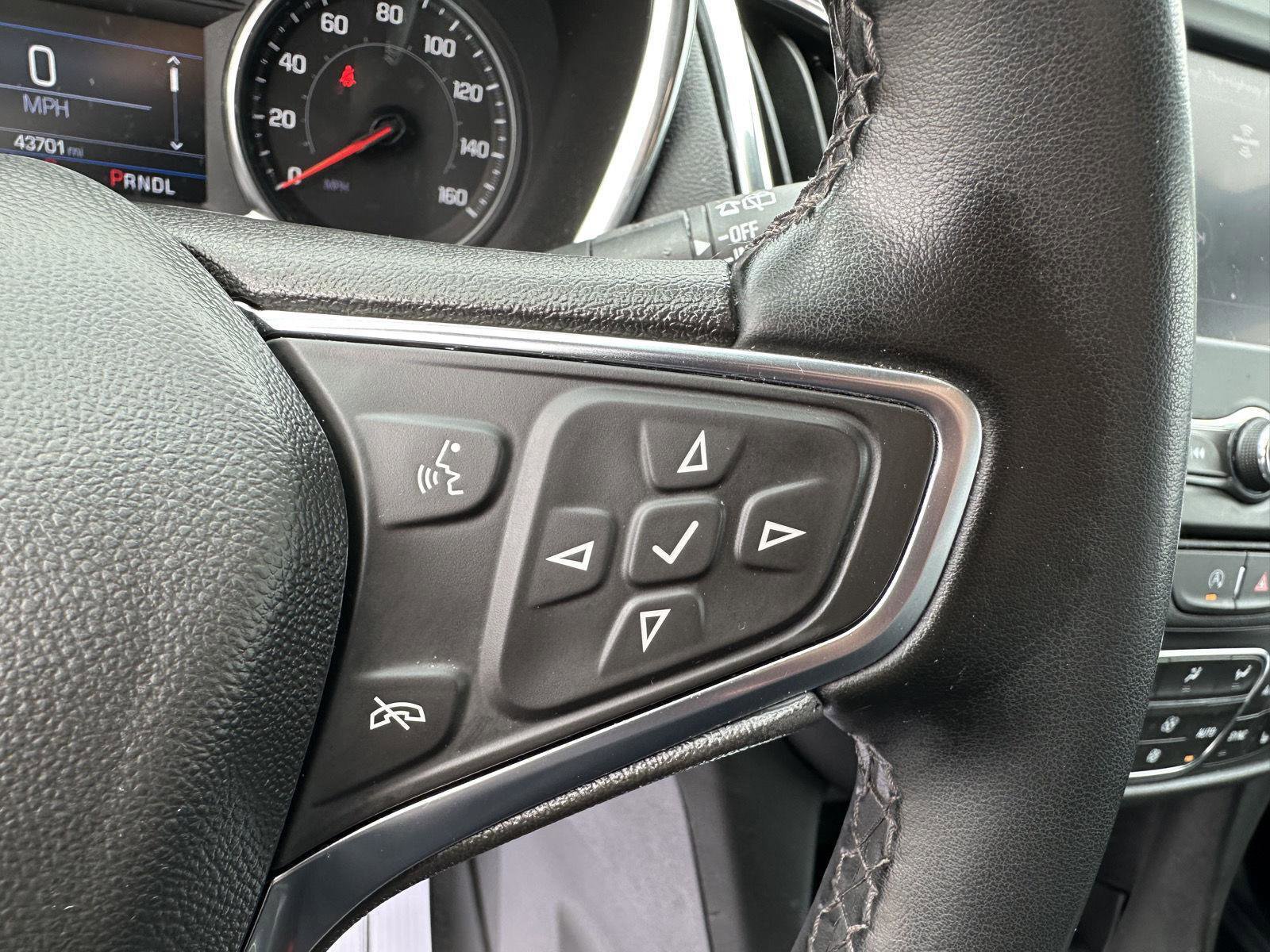 Used 2024 Chevrolet Equinox LT w/ LPO, Floor Liner Package FWD image 24