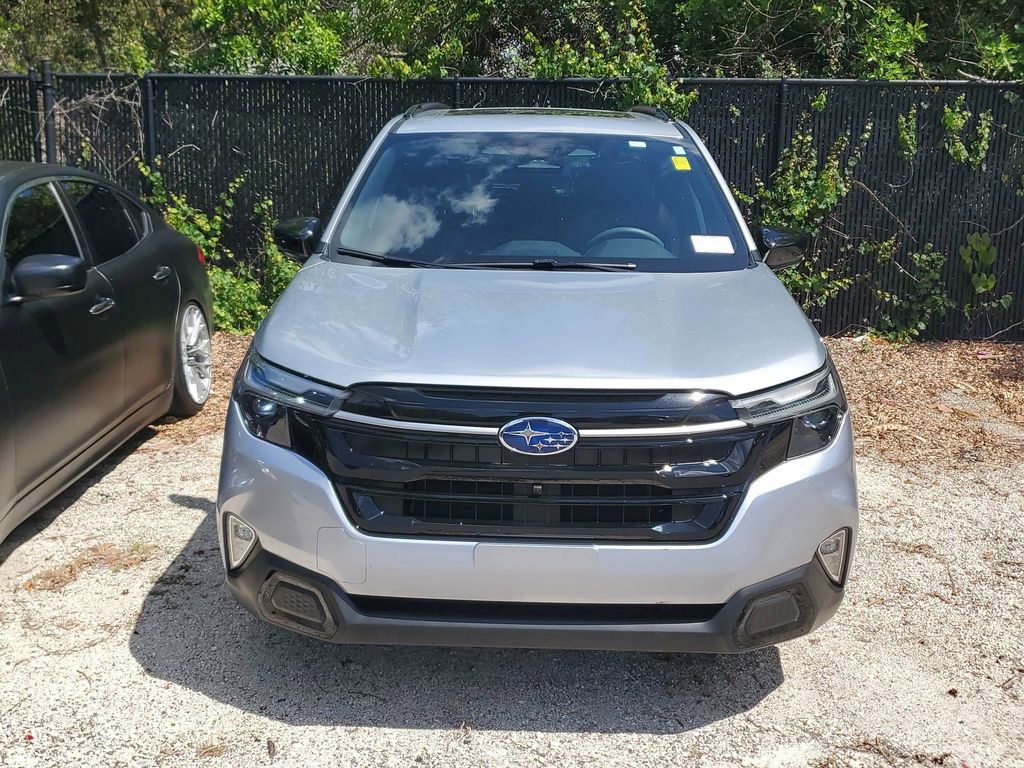 Used 2025 Subaru Forester Touring w/ Popular Package - Touring AWD/4WD image 2
