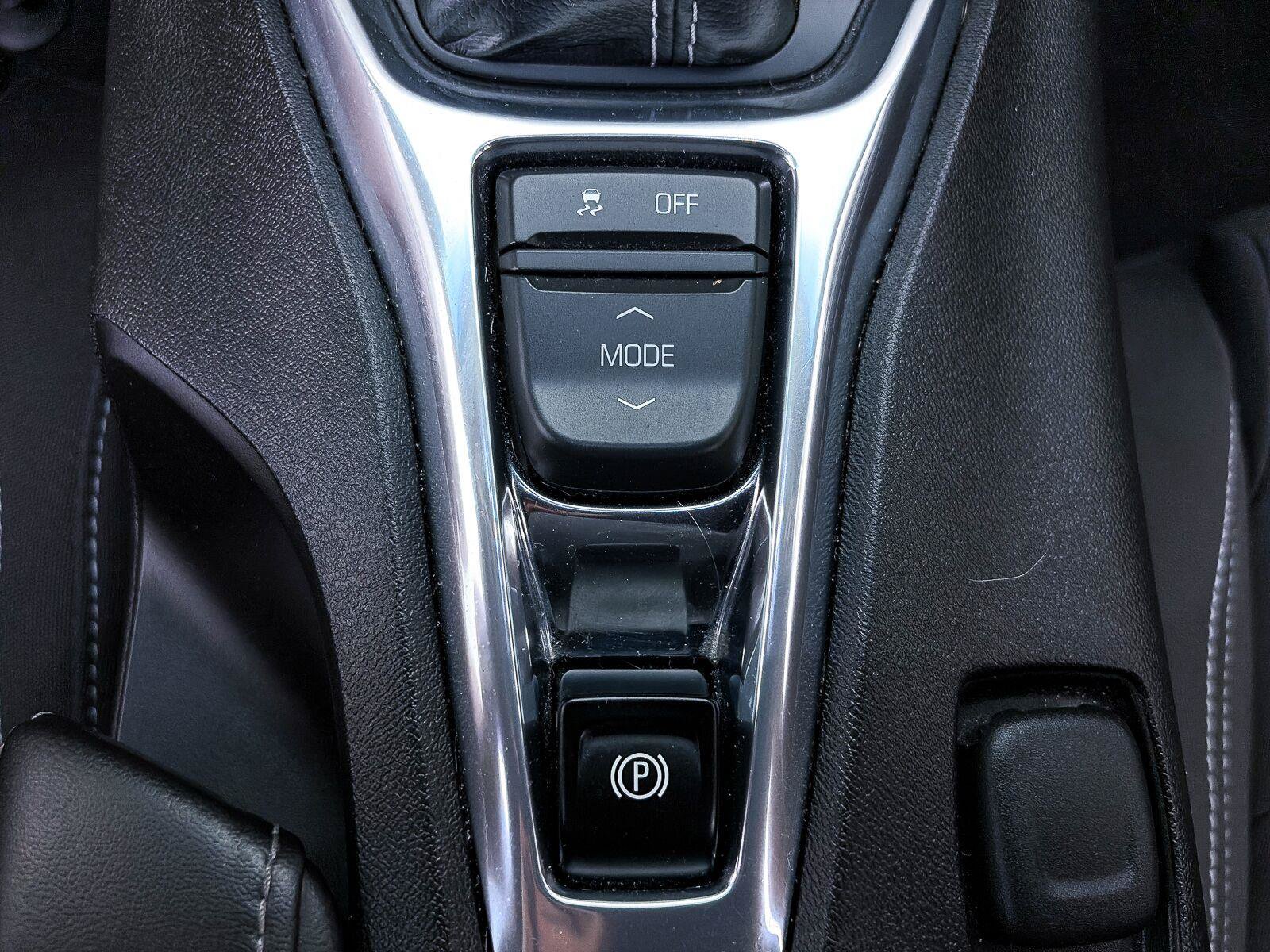 Used 2017 Chevrolet Camaro LT w/ RS Package RWD image 7