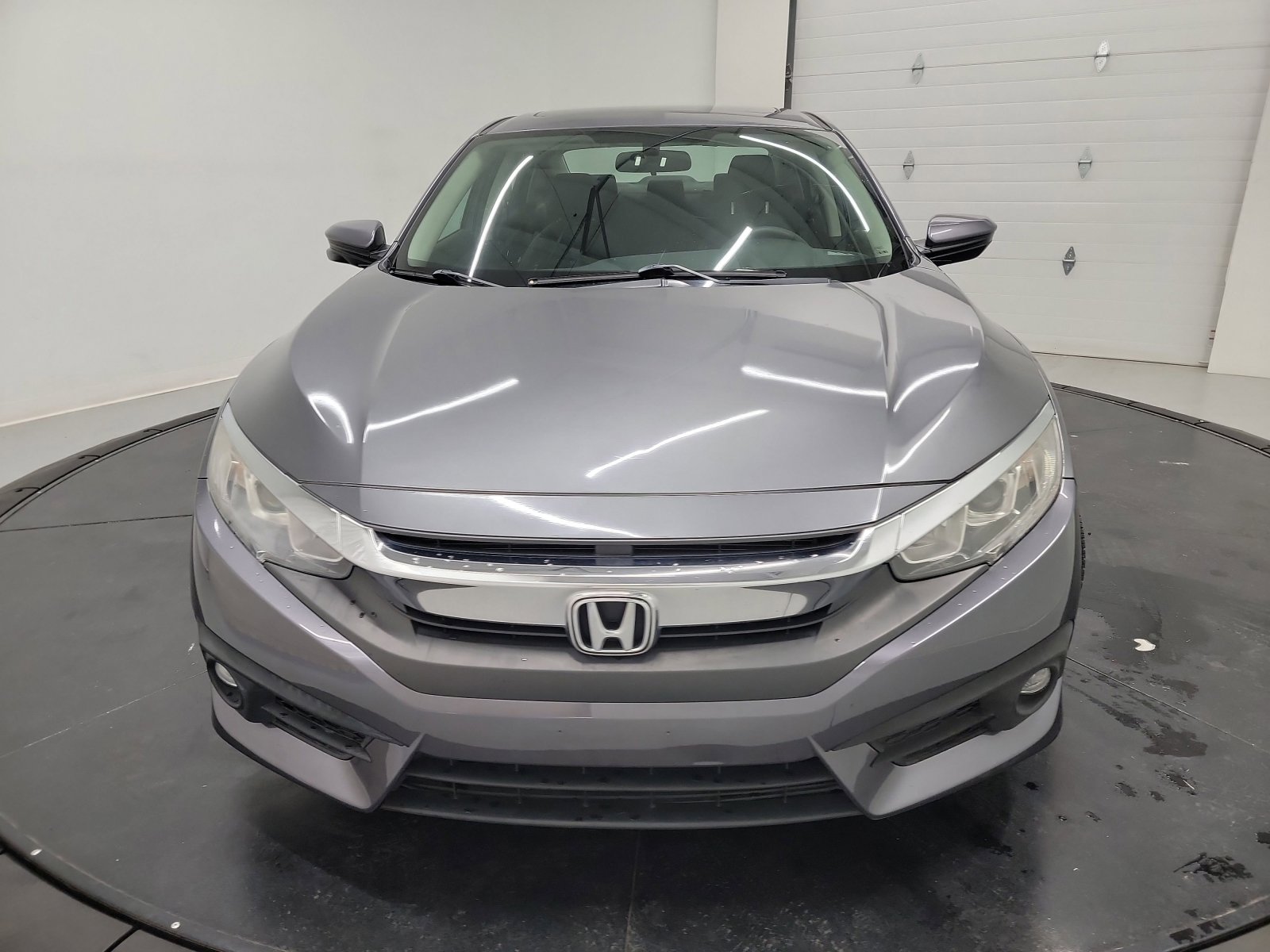 Used 2017 Honda Civic EX-T image 2