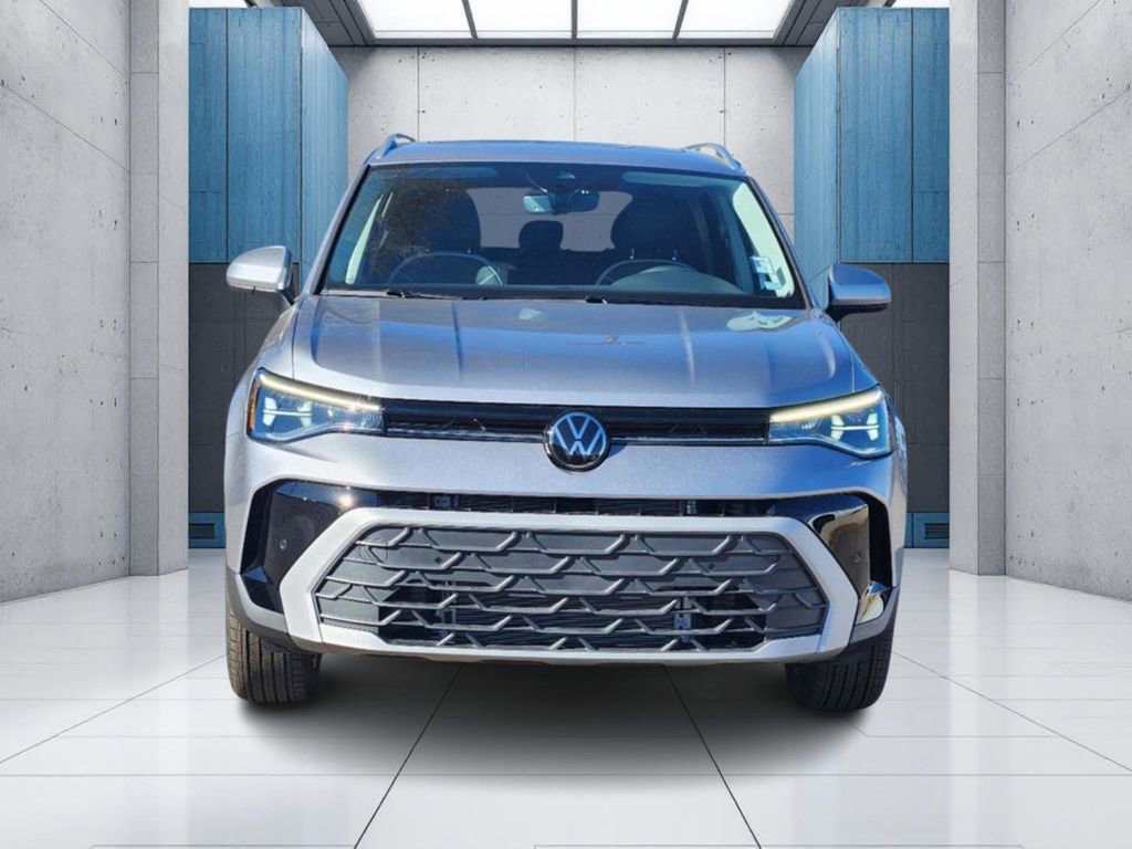 New 2025 Volkswagen Taos SE image 22