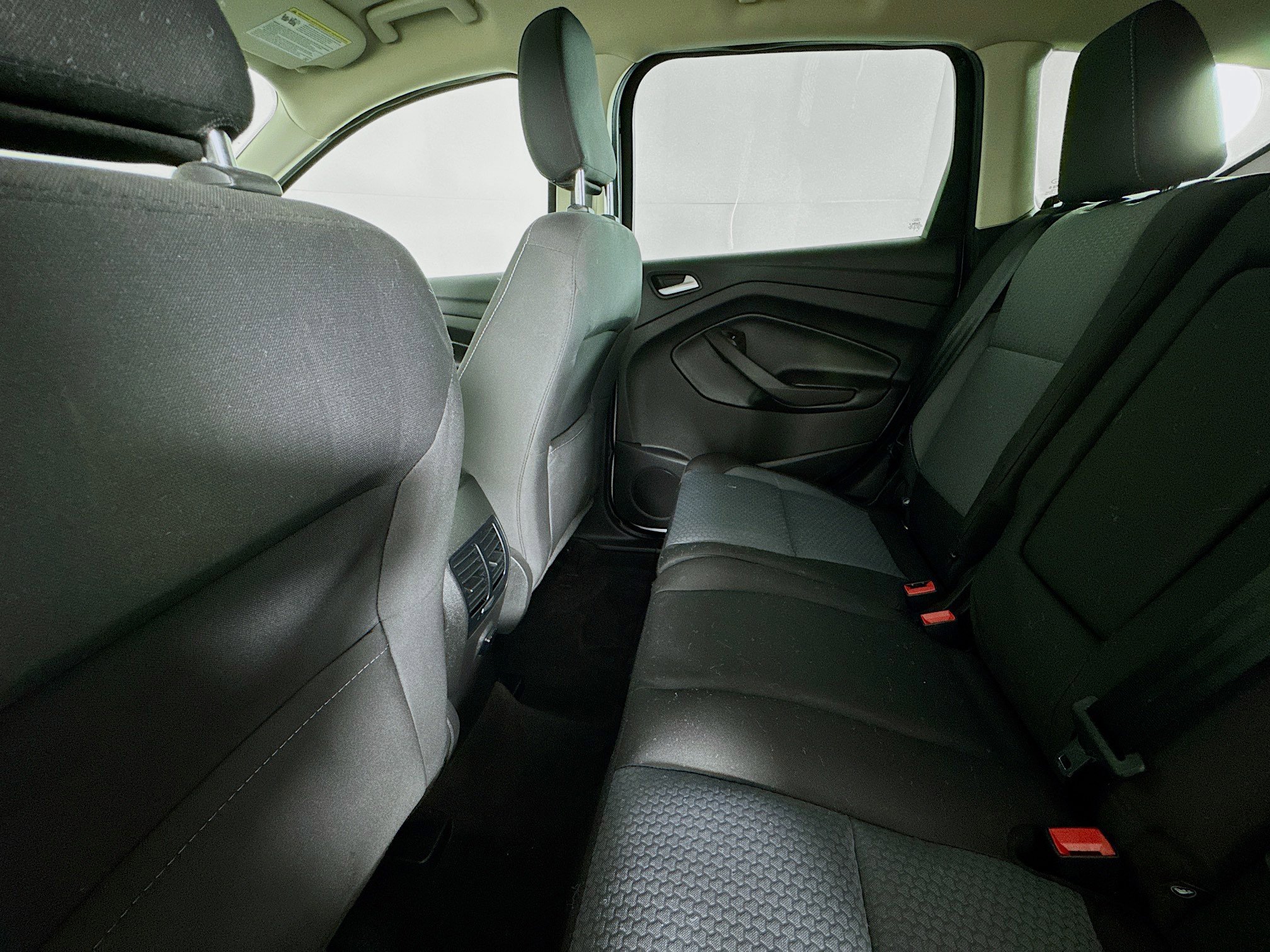 Used 2018 Ford Escape SE w/ Ford Safe & Smart Package FWD image 23