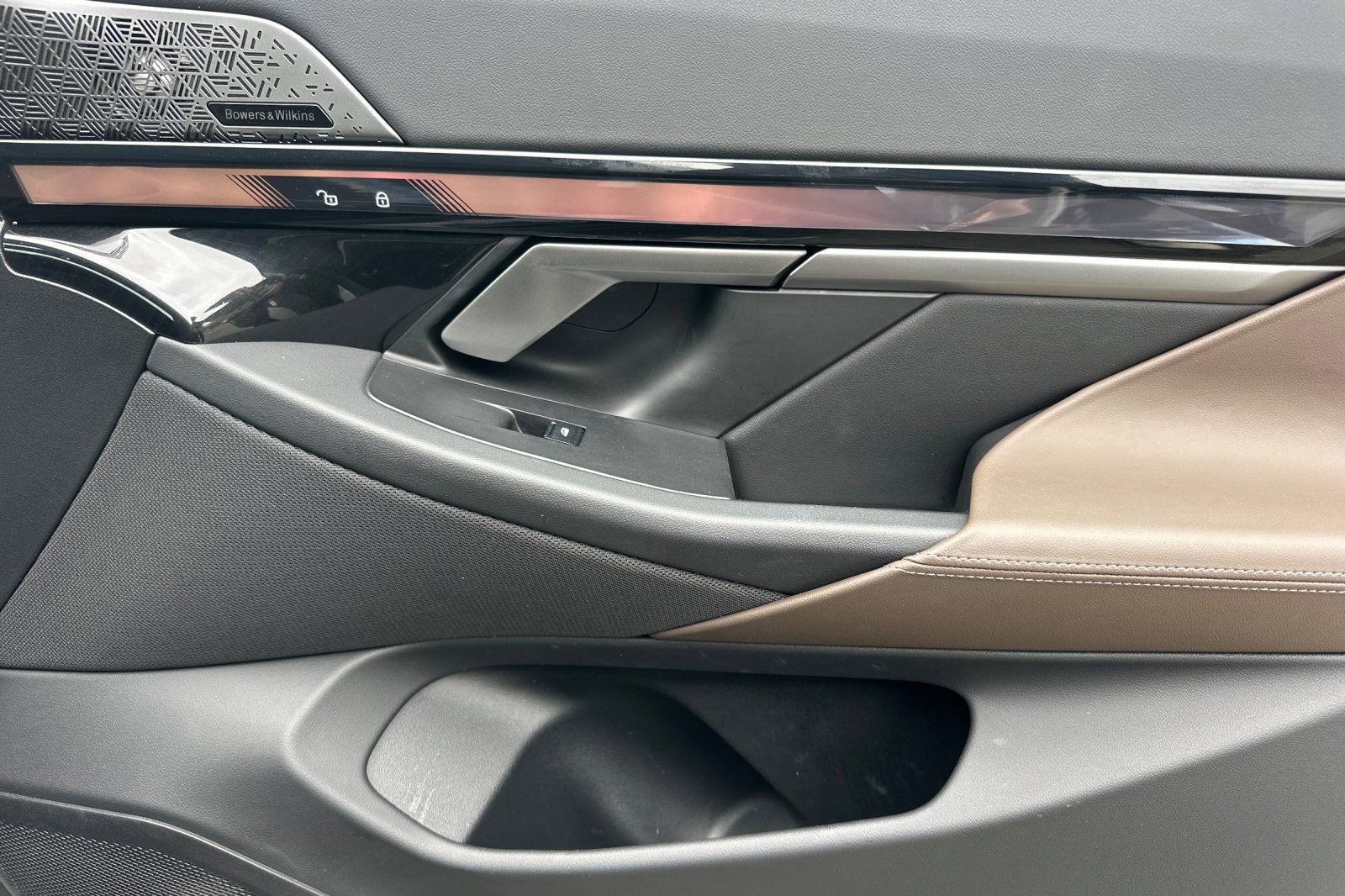 Certified 2024 BMW i5 eDrive40i w/ Premium Package image 21