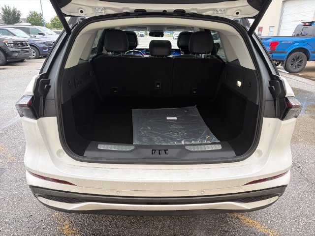 New 2026 Lincoln Nautilus Reserve AWD/4WD image 7