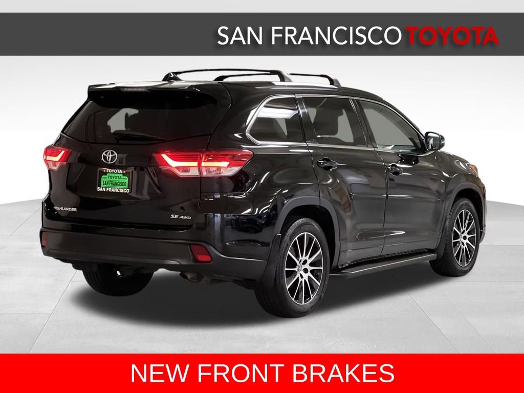 Used 2018 Toyota Highlander SE image 5