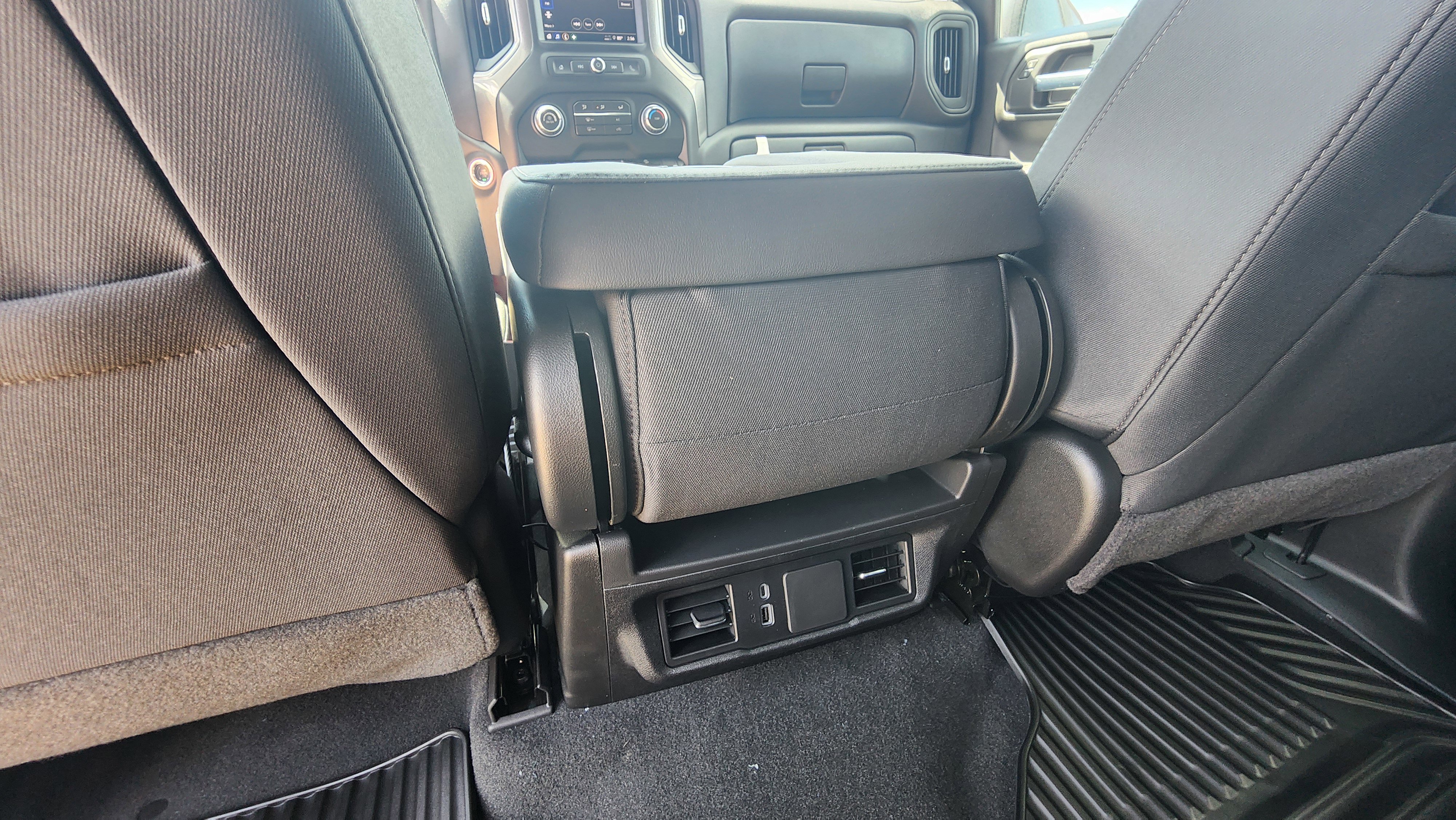 New 2026 Chevrolet Silverado 1500 Custom Trail Boss w/ LPO, Dark Essentials Package AWD/4WD image 19