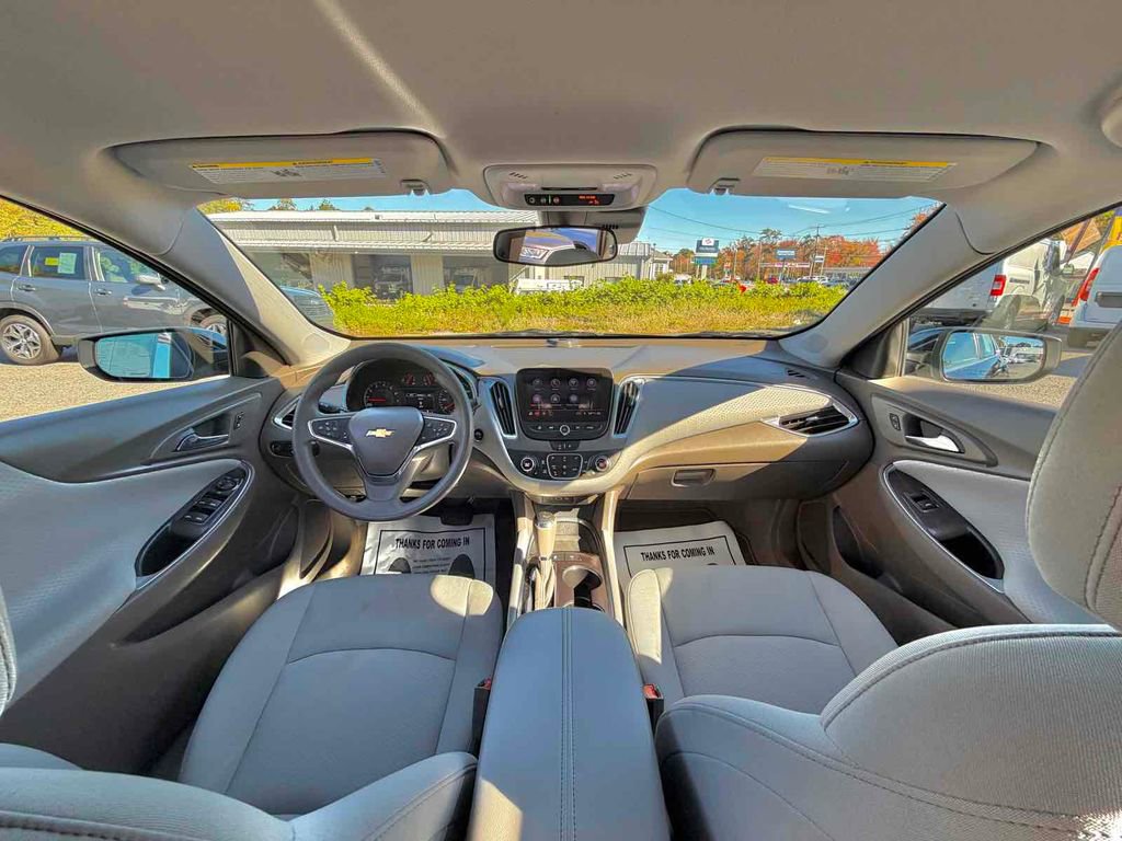 Used 2020 Chevrolet Malibu LT image 20