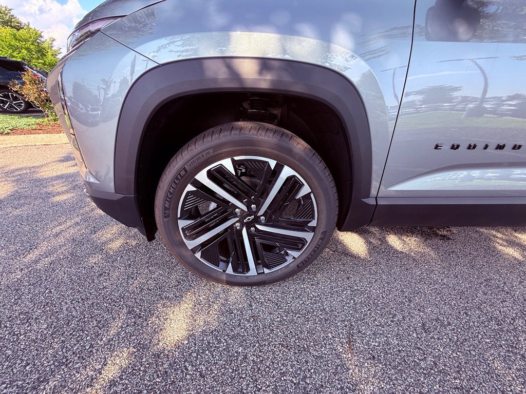 New 2027 Chevrolet Equinox RS w/ Safety and Technology Package AWD/4WD image 31