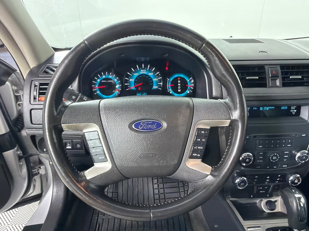 Used 2010 Ford Fusion Sport image 12
