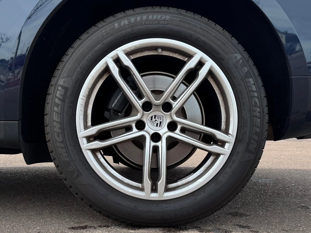 Used 2017 Porsche Macan image 11