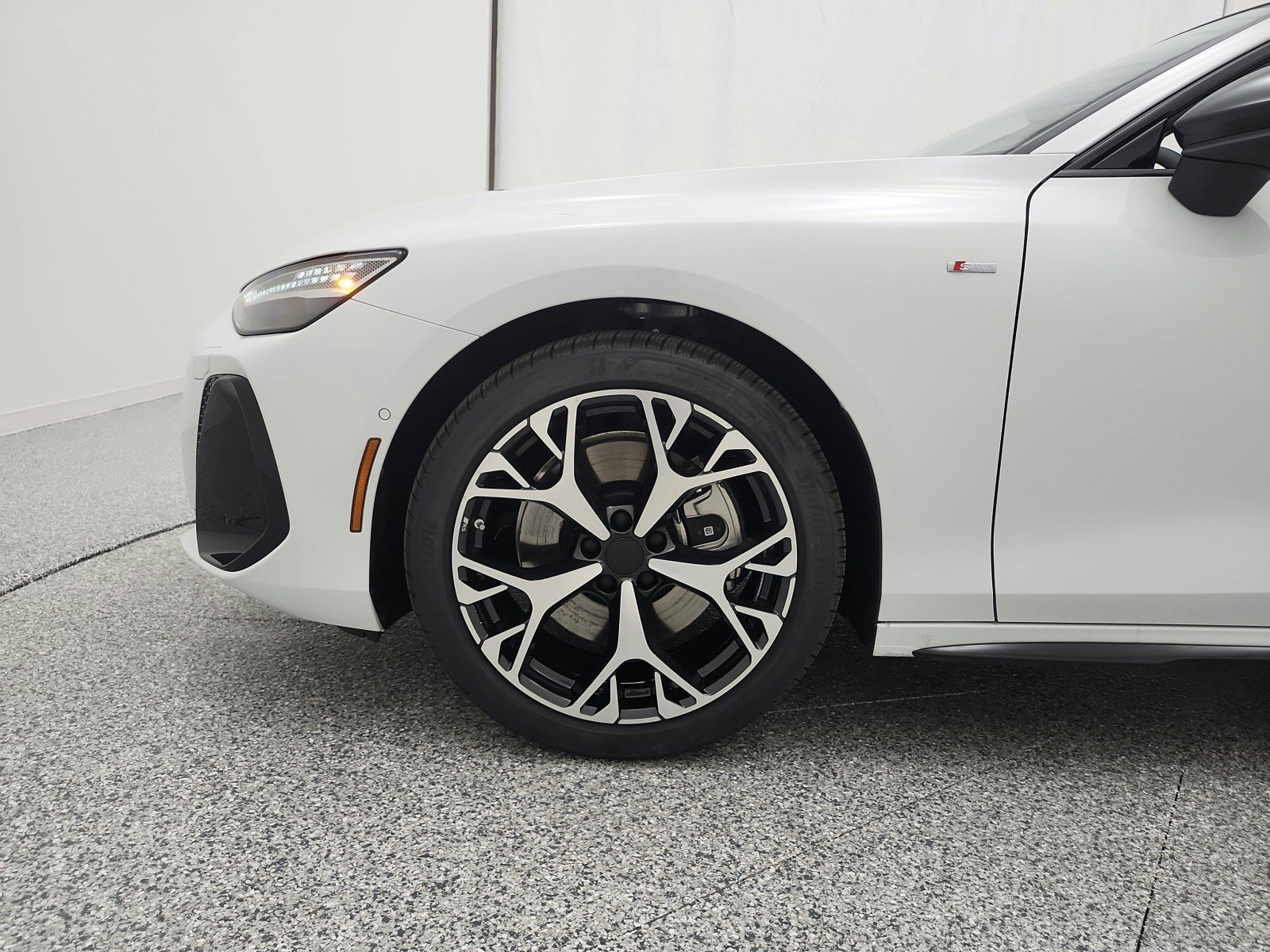 New 2026 Audi A6 Premium Plus AWD/4WD image 18