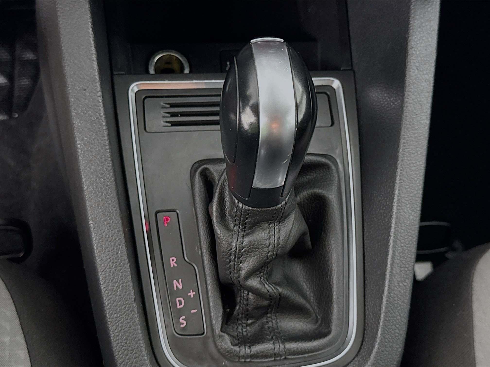 Used 2017 Volkswagen Jetta S FWD image 18