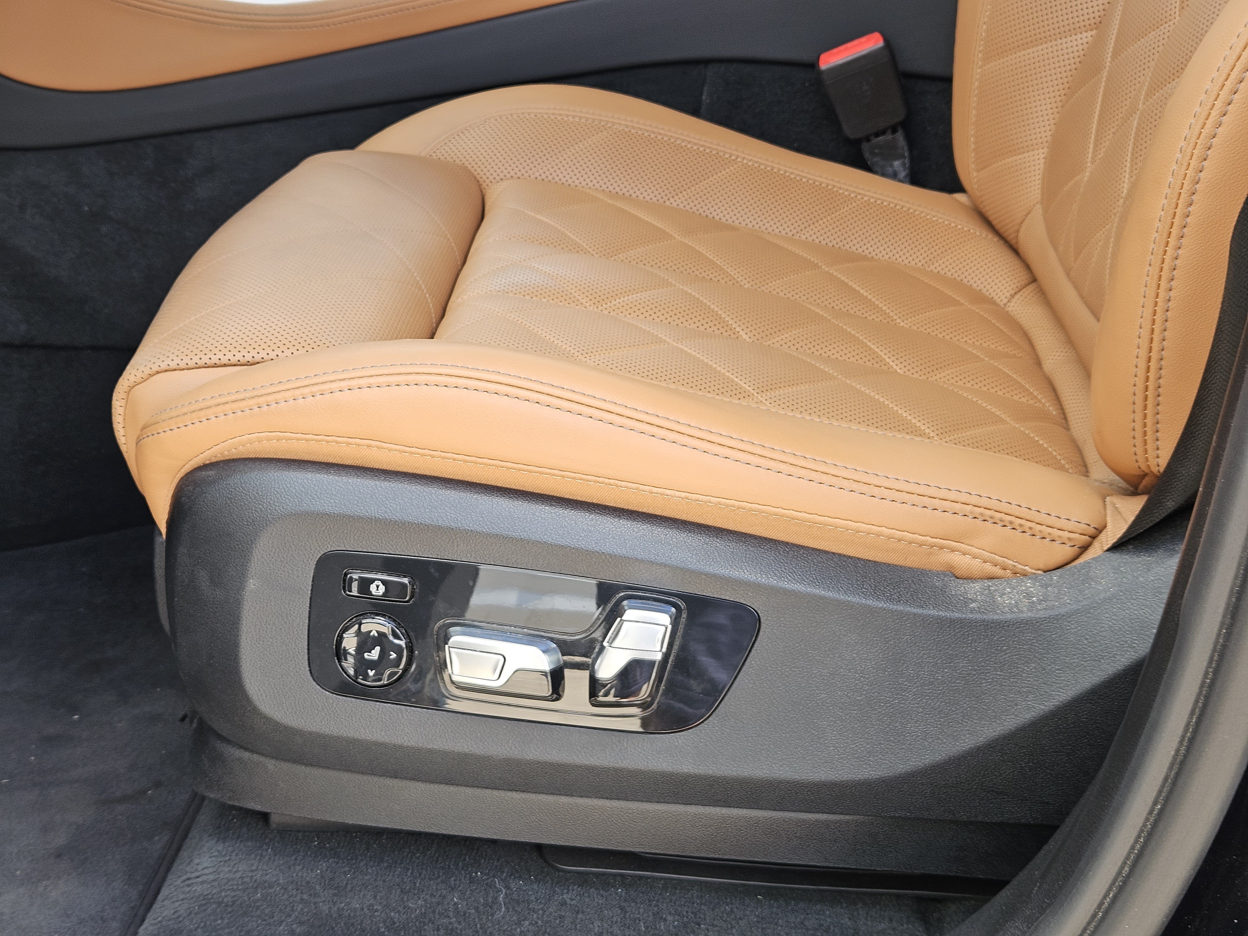 Used 2023 BMW X5 M50i w/ Executive Package AWD/4WD image 24