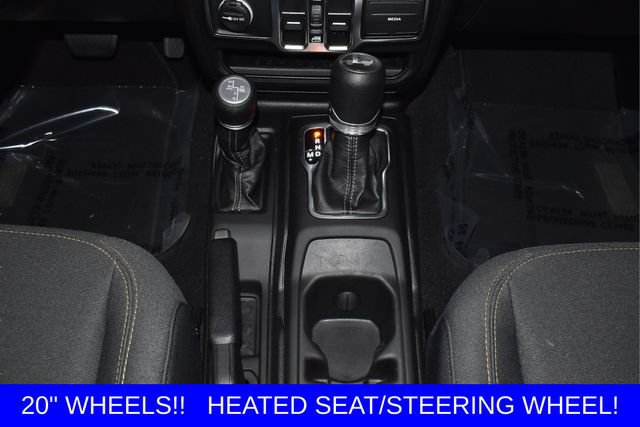 Used 2025 Jeep Wrangler Unlimited Sahara AWD/4WD image 30