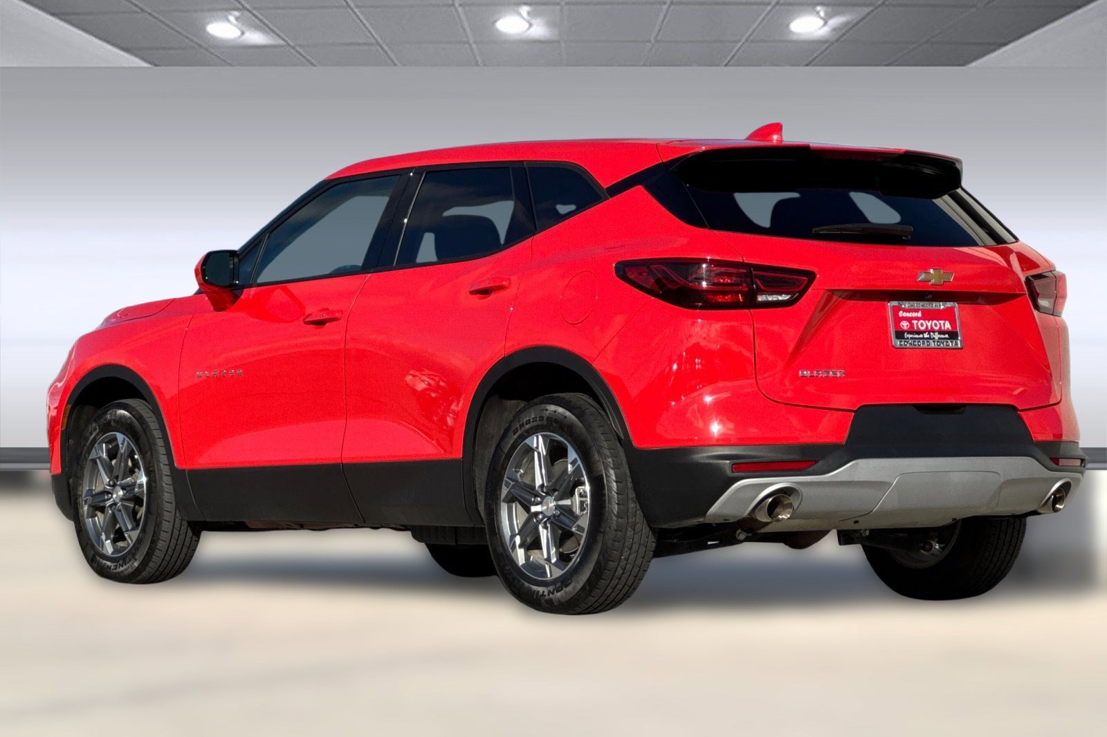 Used 2025 Chevrolet Blazer LT image 7