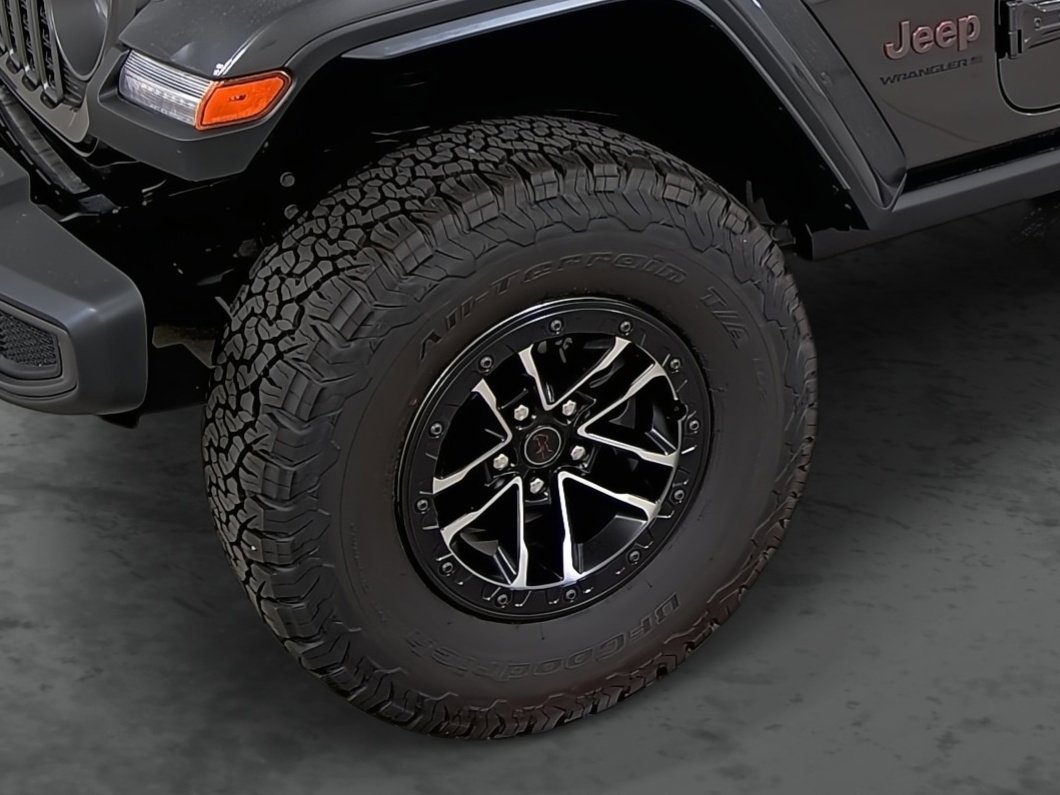 New 2025 Jeep Wrangler Unlimited Rubicon w/ XTREMEE 35" Tire Package image 7