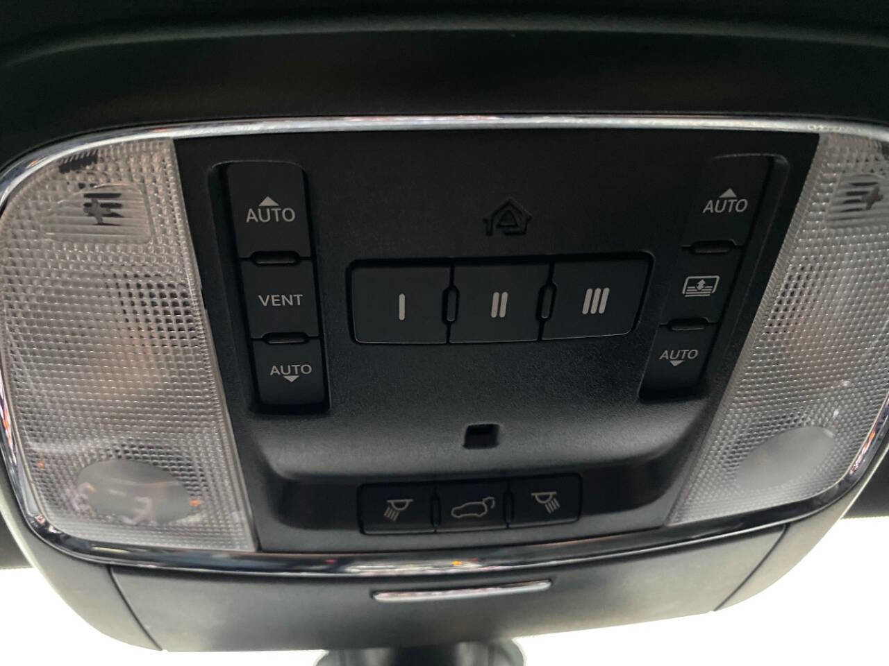 Used 2020 Jeep Grand Cherokee Trailhawk w/ Trailhawk Luxury Group image 42