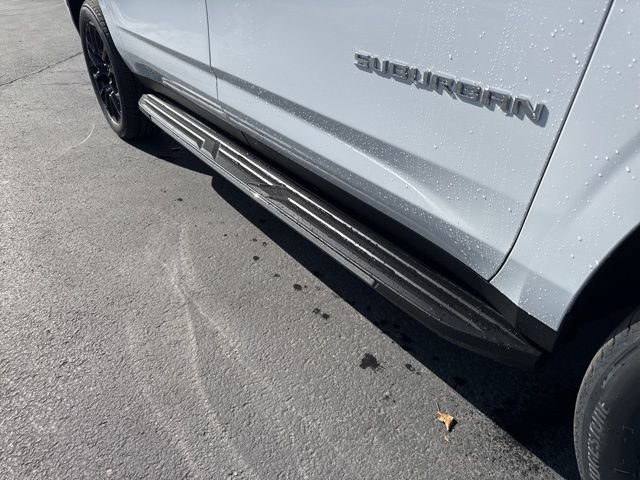 New 2026 Chevrolet Suburban Premier AWD/4WD image 10