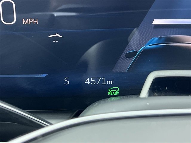 Used 2024 Cadillac Lyriq Sport image 12