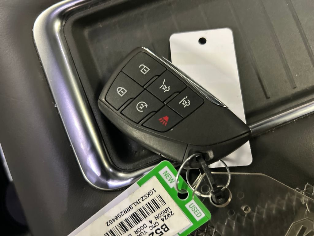 Used 2024 GMC Yukon XL Denali image 21