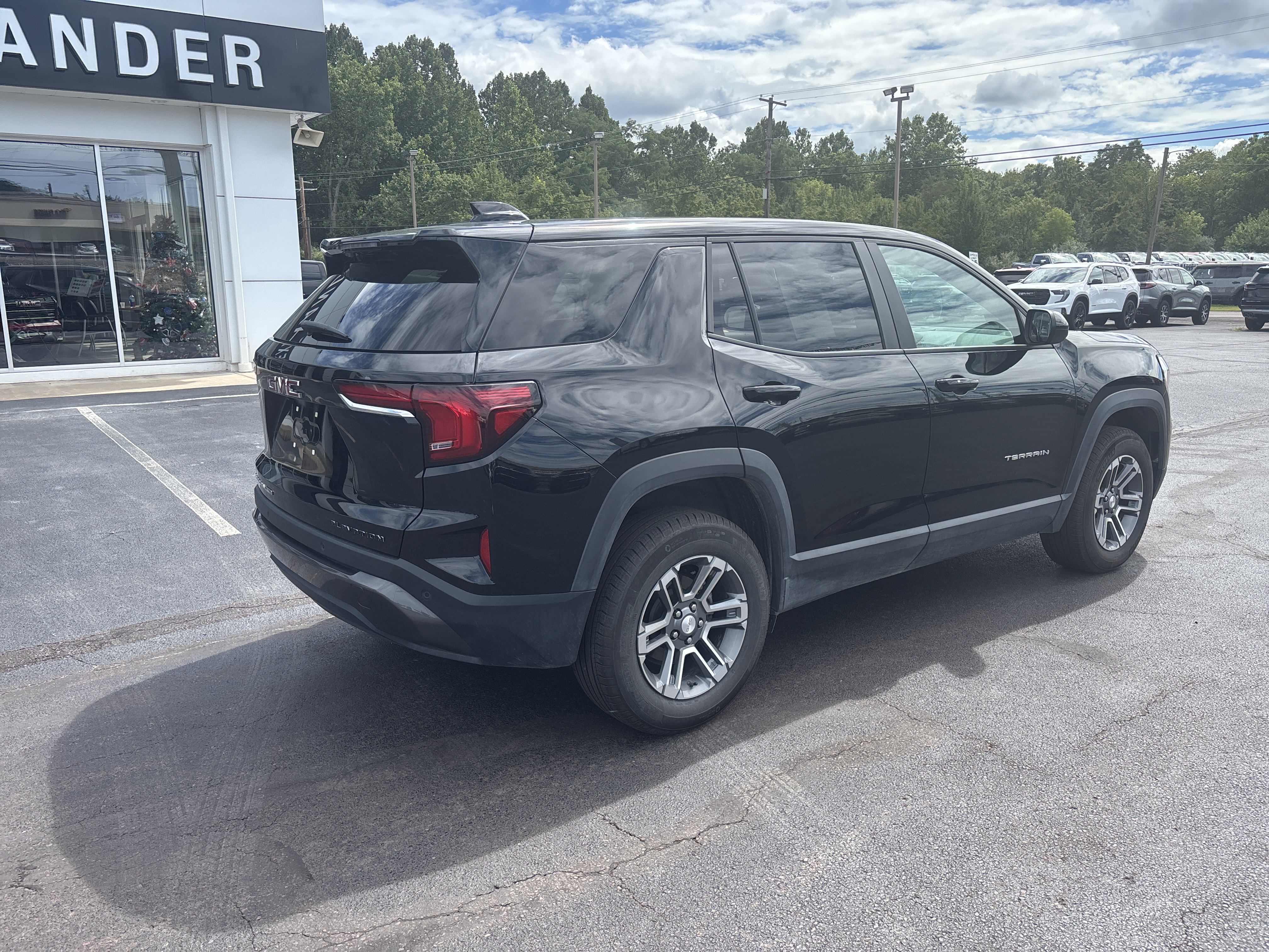 Used 2026 GMC Terrain Elevation AWD/4WD image 3