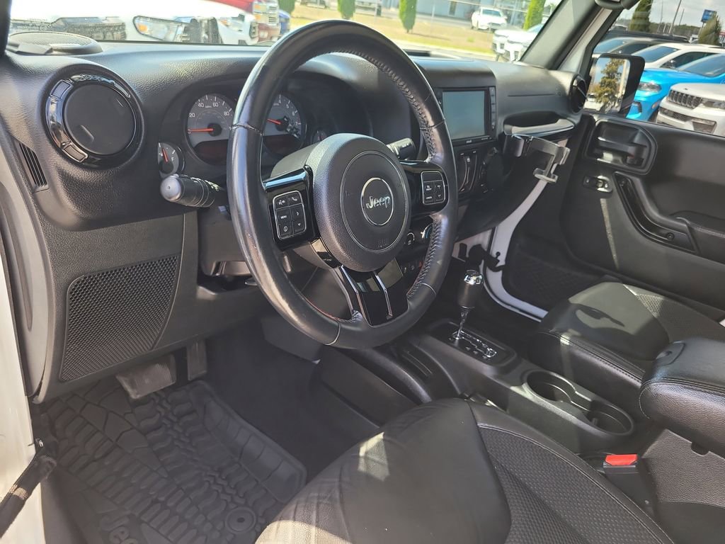 Certified 2017 Jeep Wrangler Unlimited Sahara AWD/4WD image 14