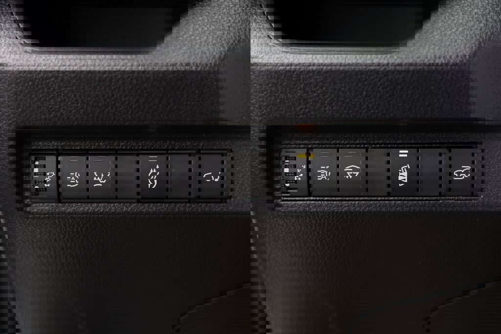 Certified 2025 Toyota RAV4 XLE Premium image 21