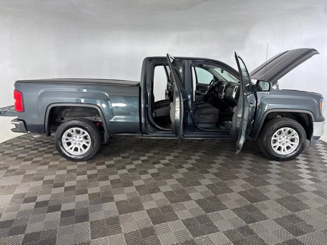 Used 2017 GMC Sierra 1500 SLE w/ SLE Value Package AWD/4WD image 16