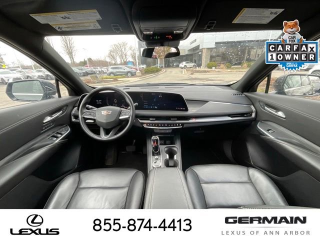 Used 2025 Cadillac XT4 Premium Luxury image 14
