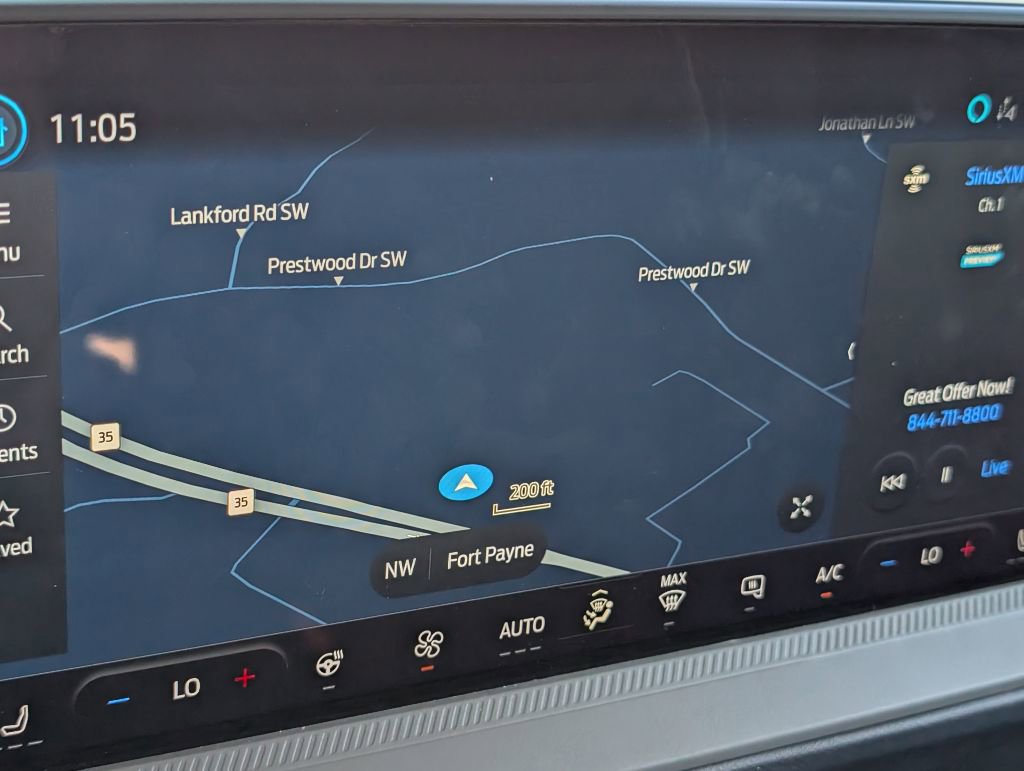 Used 2025 Ford Maverick Lobo image 17