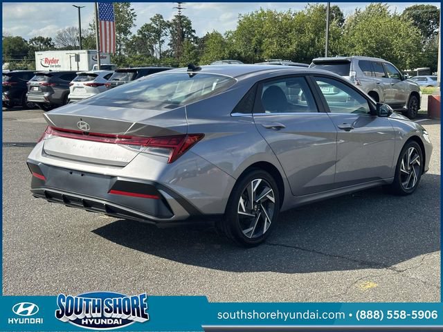 Certified 2025 Hyundai Elantra Limited w/ Cargo Package FWD image 6