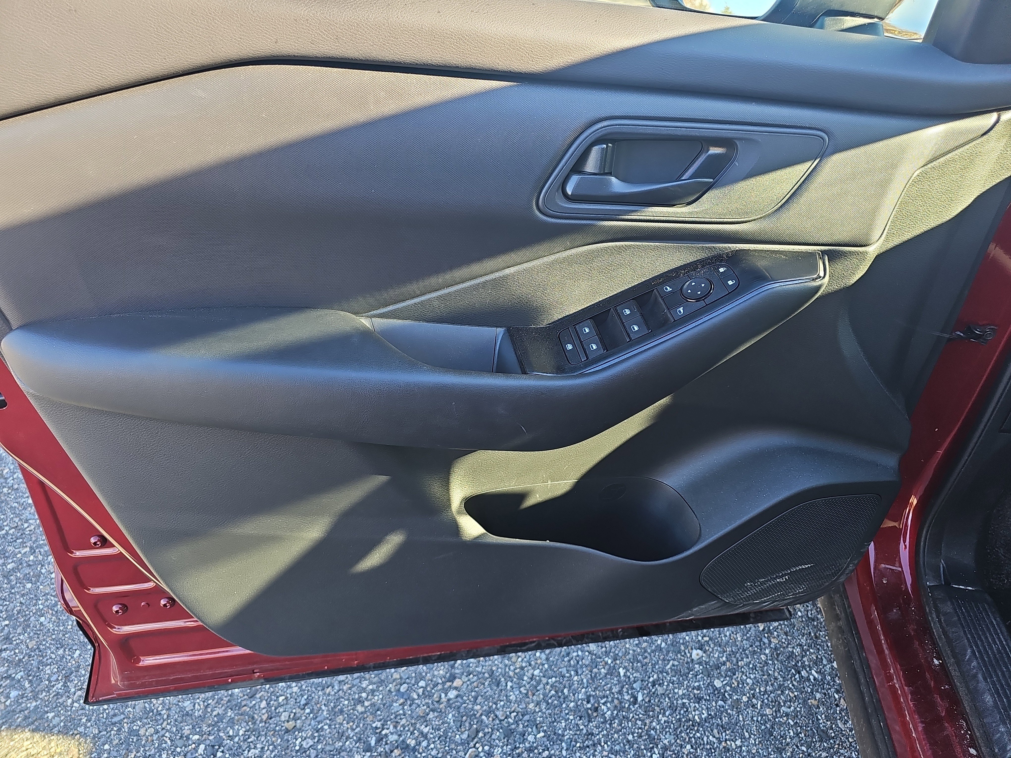 Certified 2025 Nissan Rogue S image 15