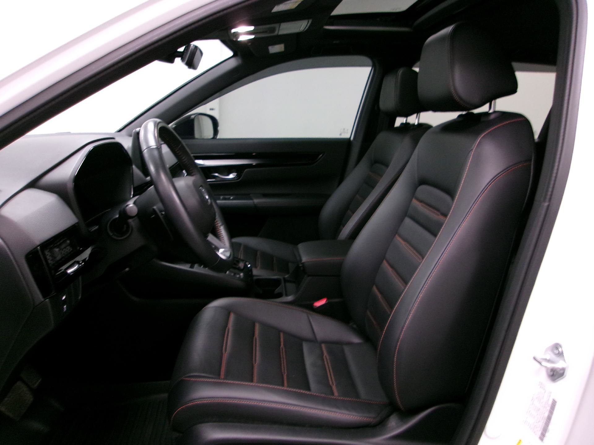 Used 2024 Honda CR-V Sport Touring image 9