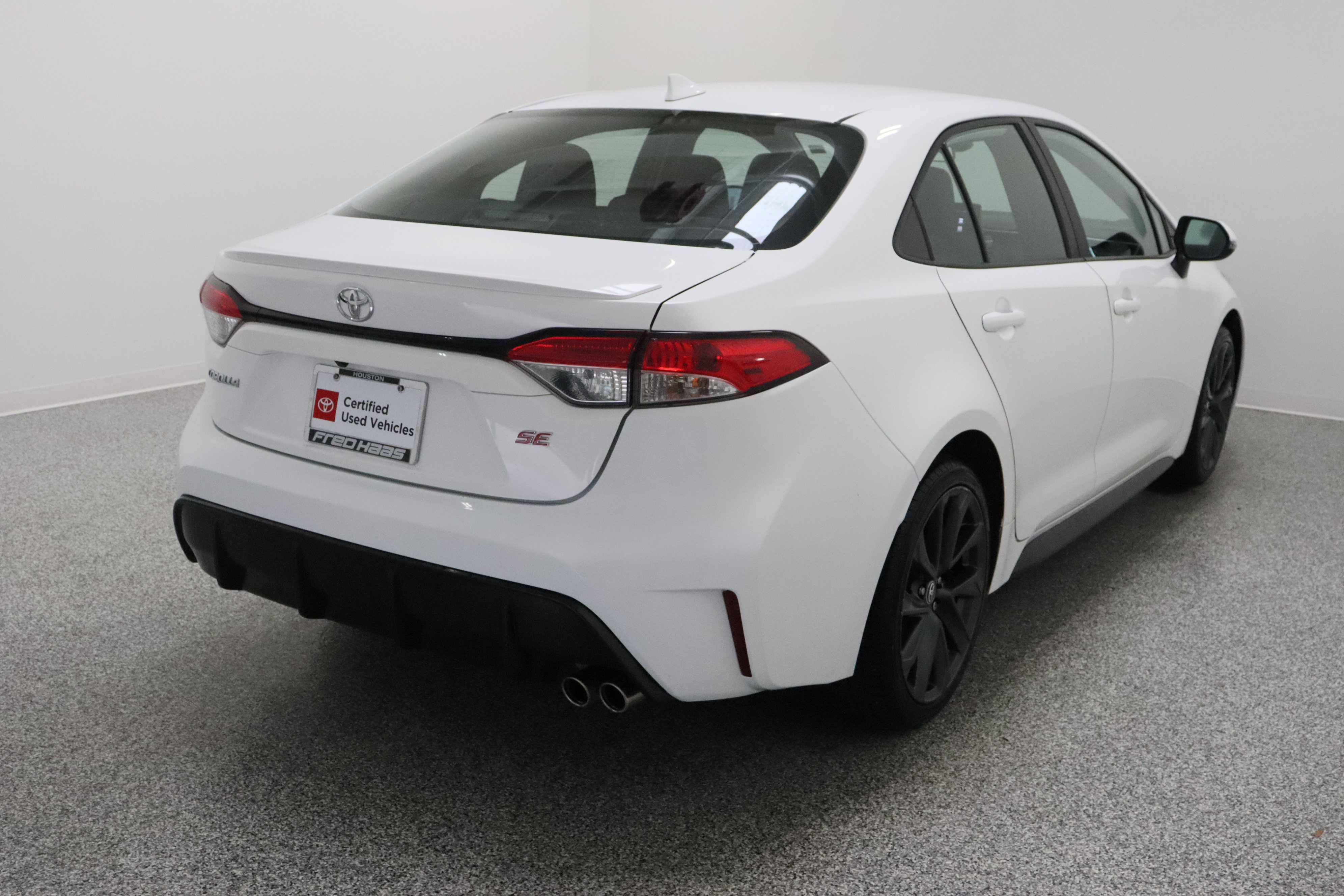Certified 2024 Toyota Corolla SE FWD image 7