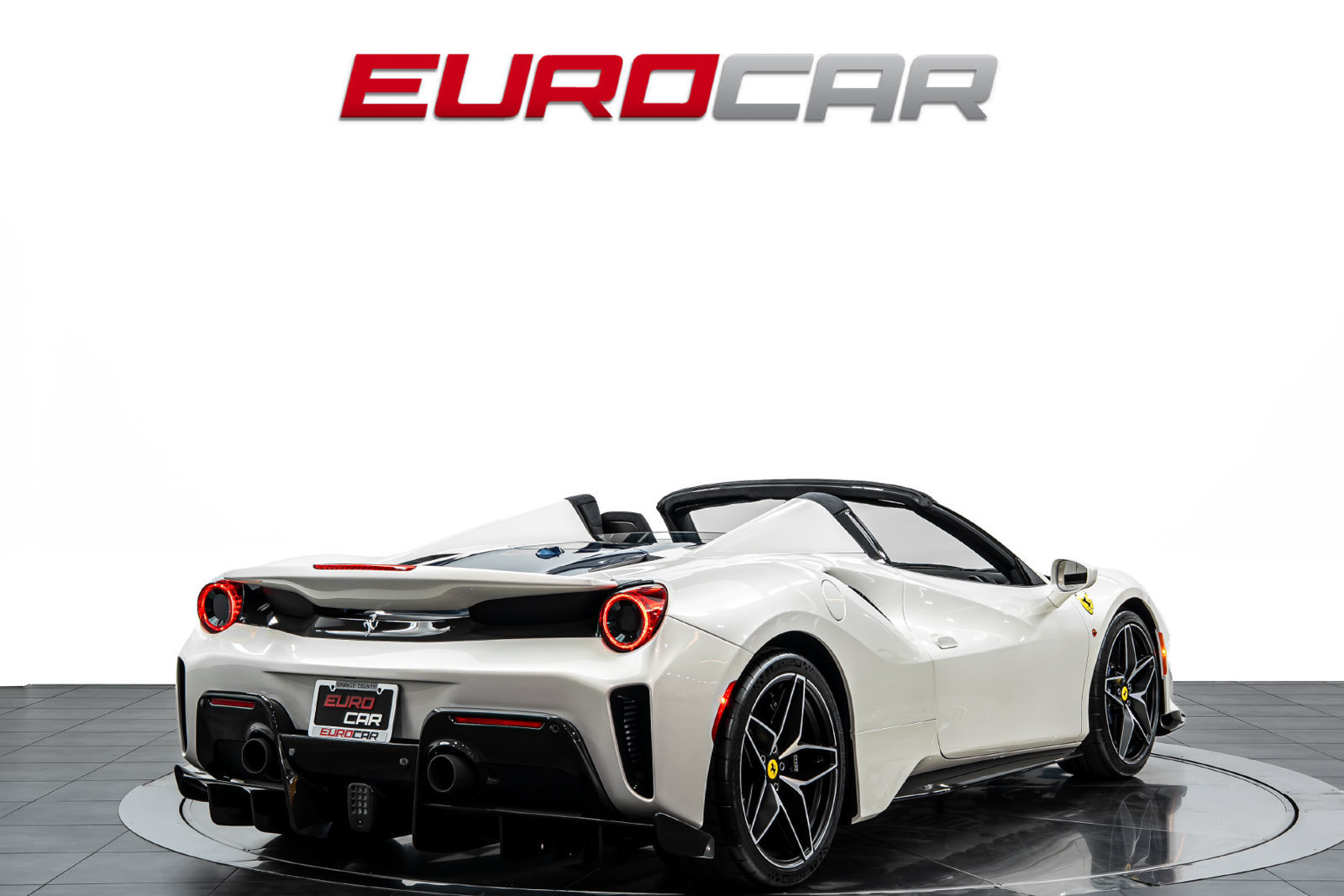 Used 2020 Ferrari 488 Pista Spider RWD image 6